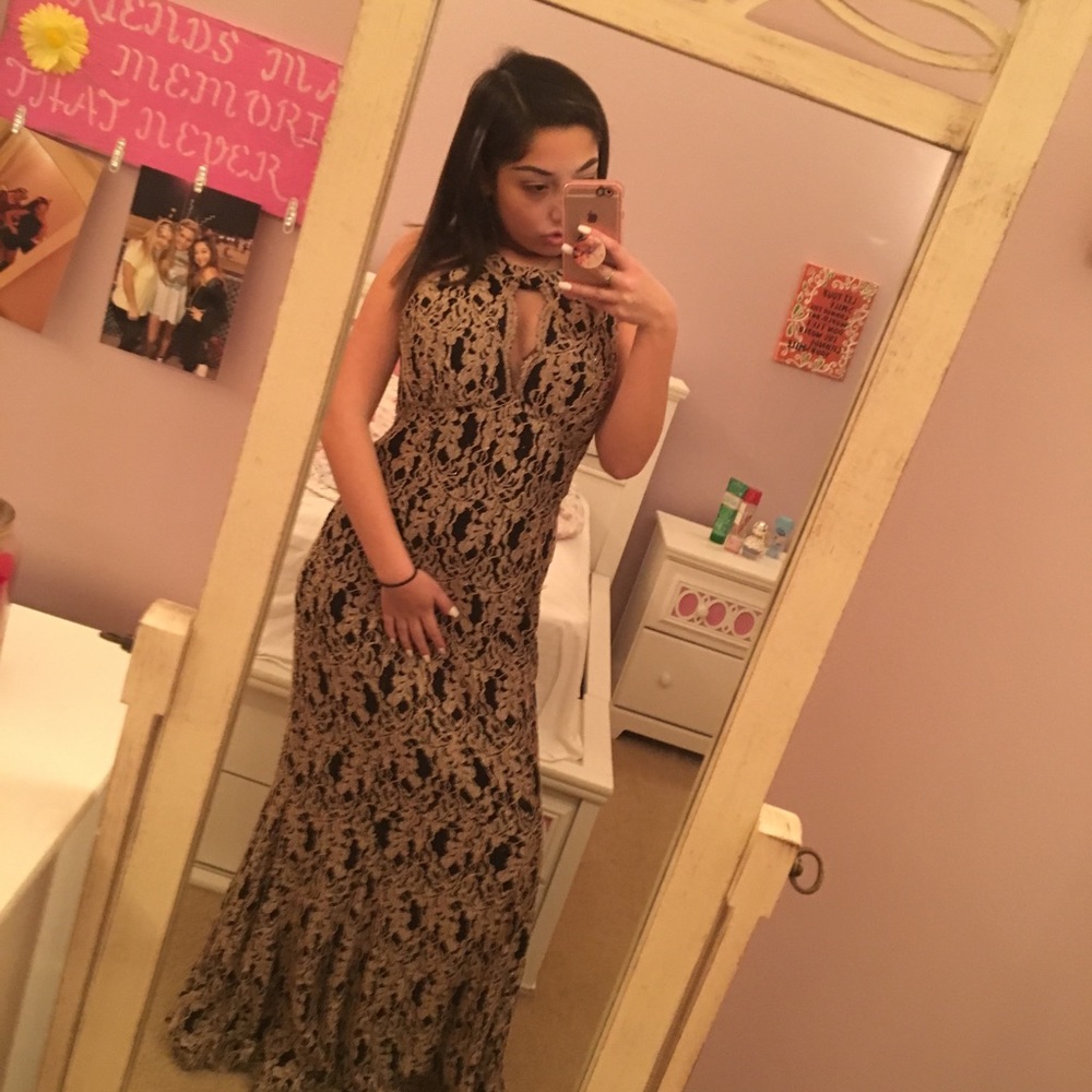 Black and Gold sparkly prom dress!